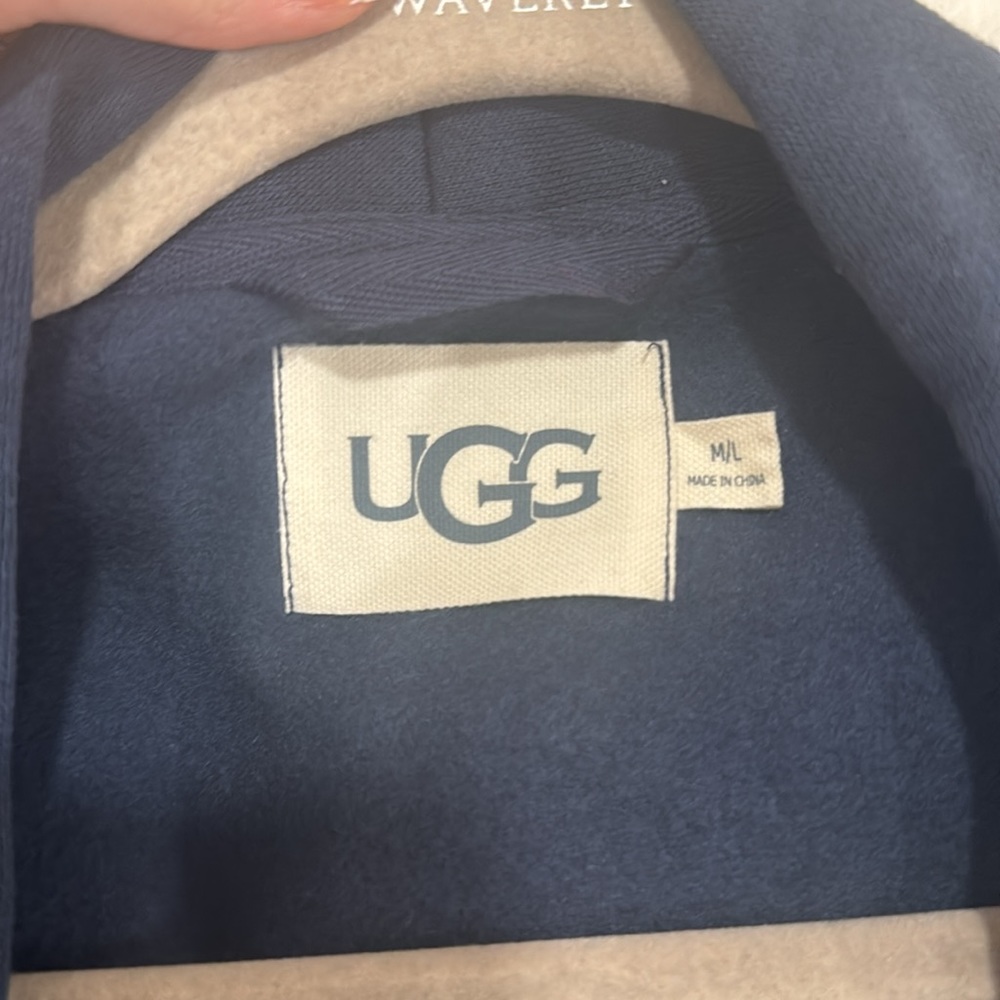 UGG NWOT Men’s Robe - Picture 3 of 3